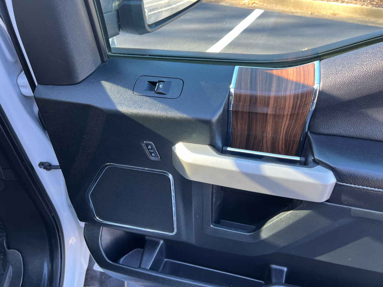 Ford F-150 FX4 SuperCrew 4WD 2017