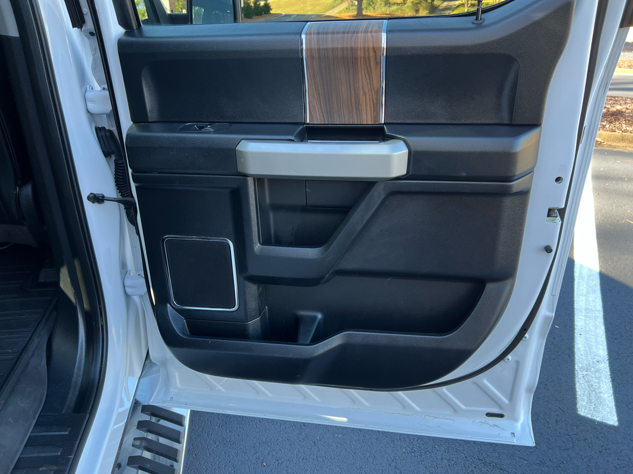 Ford F-150 FX4 SuperCrew 4WD 2017