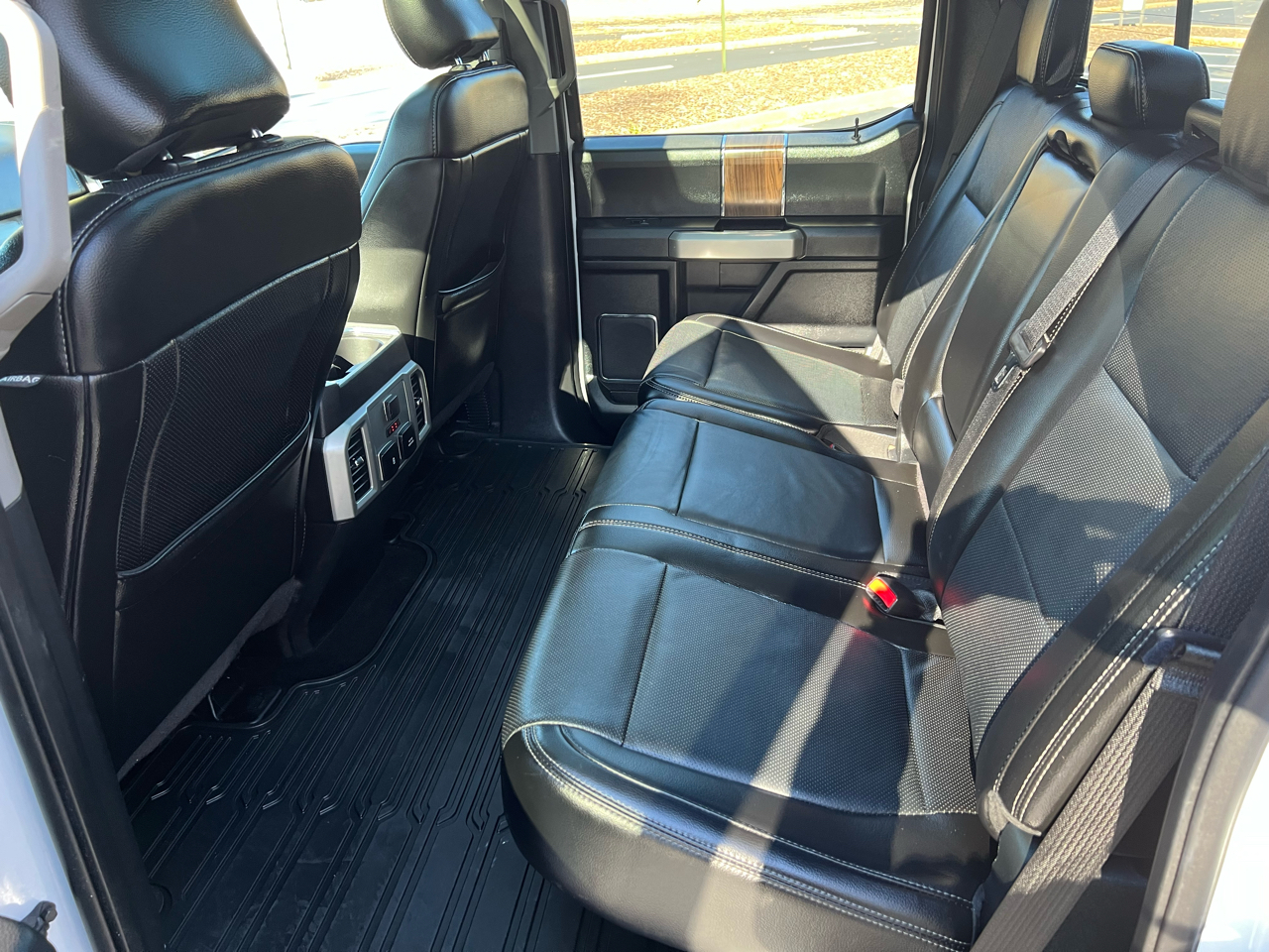 Ford F-150 FX4 SuperCrew 4WD 2017