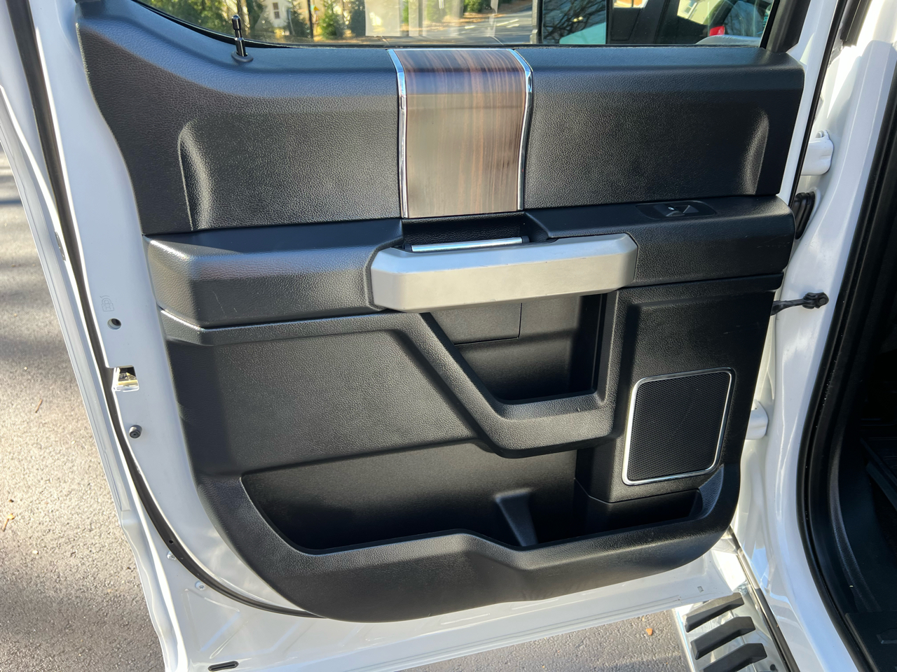 Ford F-150 FX4 SuperCrew 4WD 2017