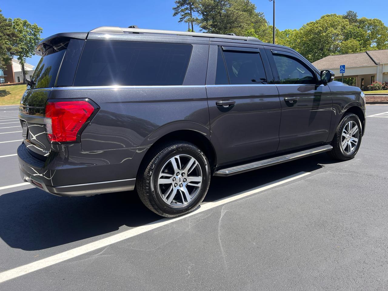 Ford Expedition MAX XLT 2022