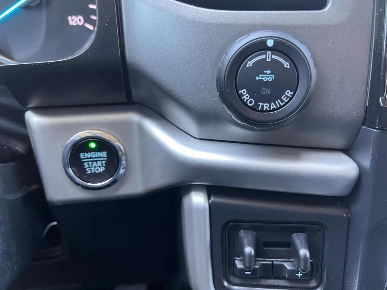 Ford Expedition MAX XLT 2022