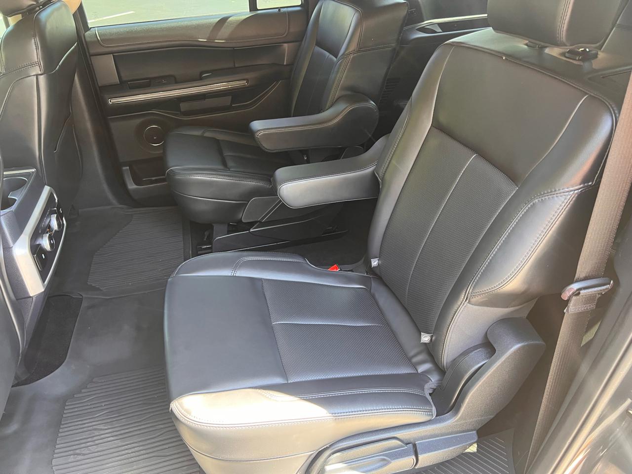 Ford Expedition MAX XLT 2022