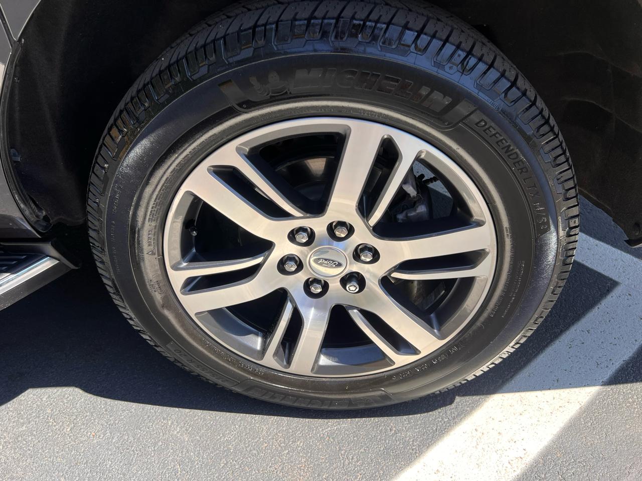 Ford Expedition MAX XLT 2022