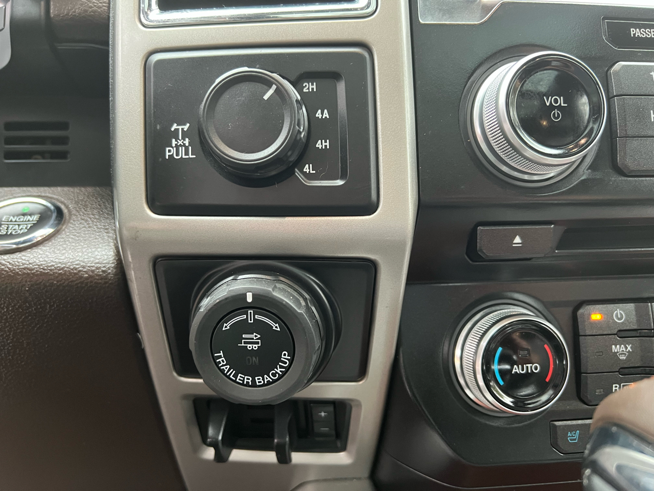 Ford F-150 King Ranch 4WD SuperCrew 5.5' Box 2017