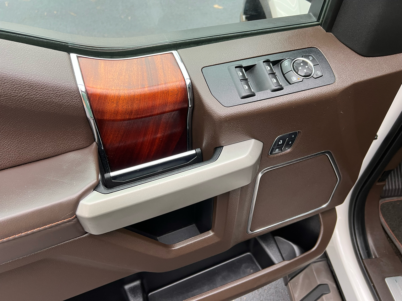 Ford F-150 King Ranch 4WD SuperCrew 5.5' Box 2017