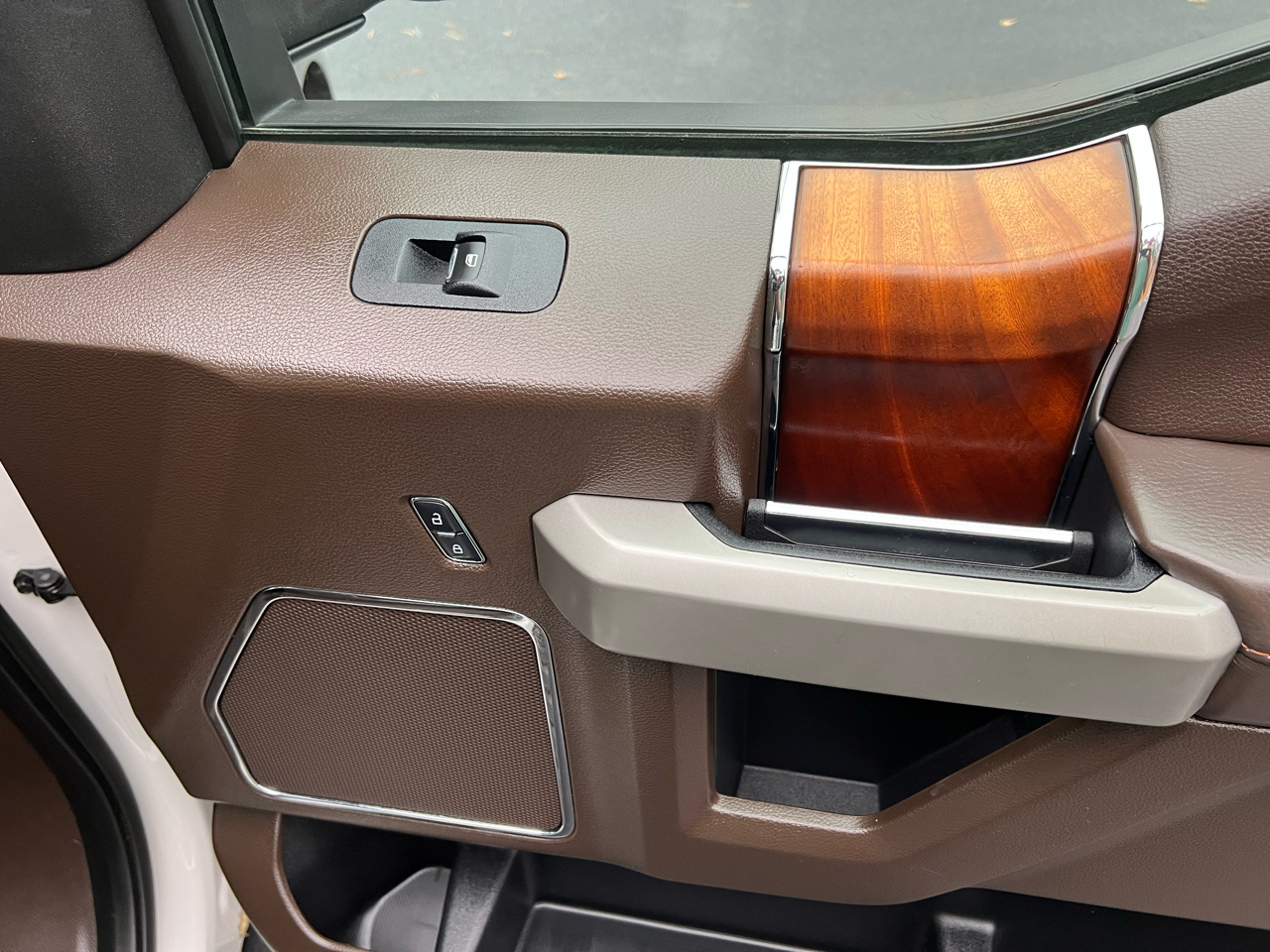 Ford F-150 King Ranch 4WD SuperCrew 5.5' Box 2017