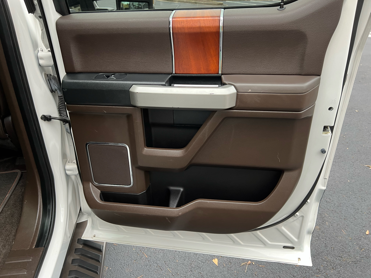 Ford F-150 King Ranch 4WD SuperCrew 5.5' Box 2017