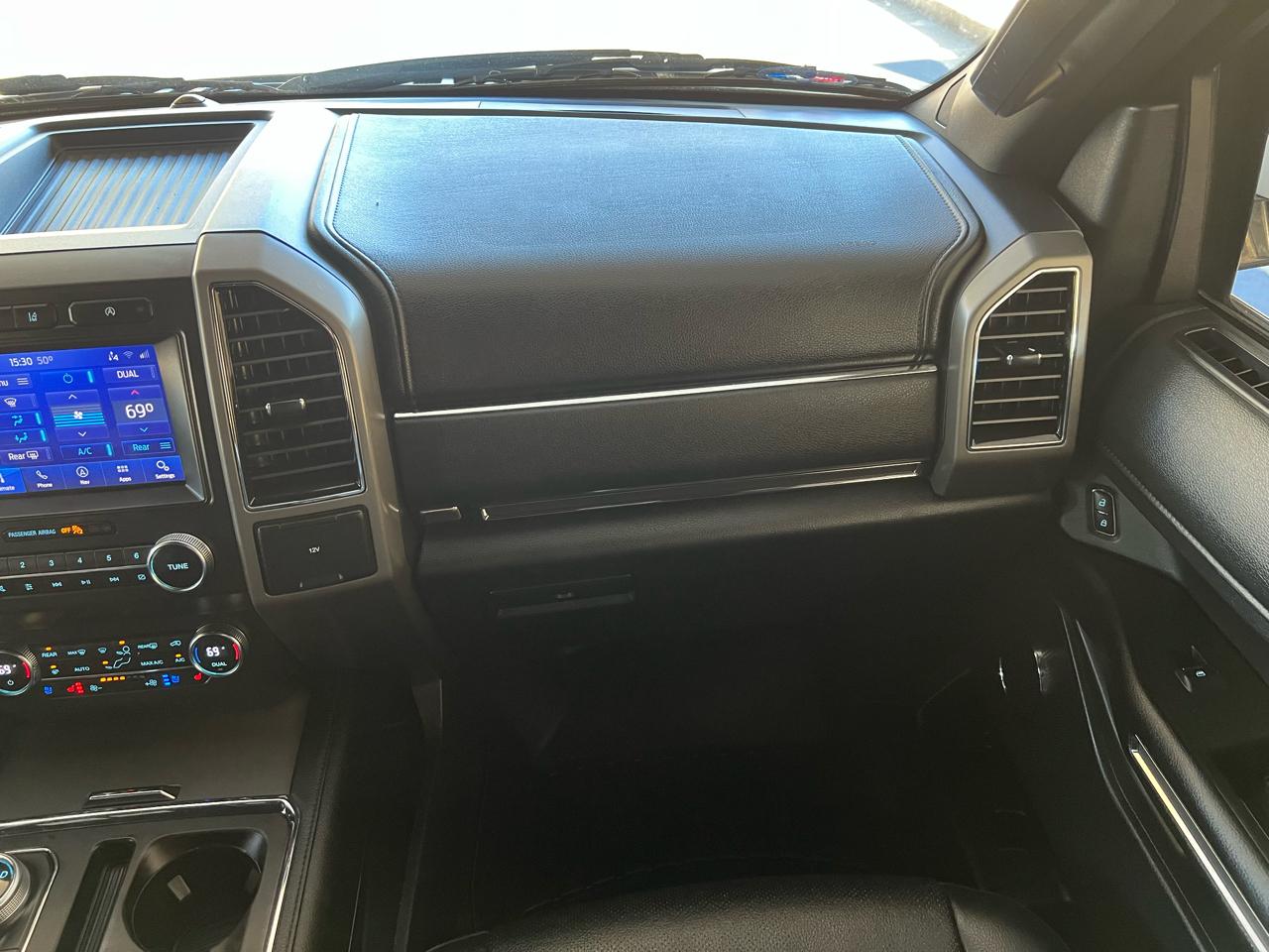 Ford Expedition XLT 2020