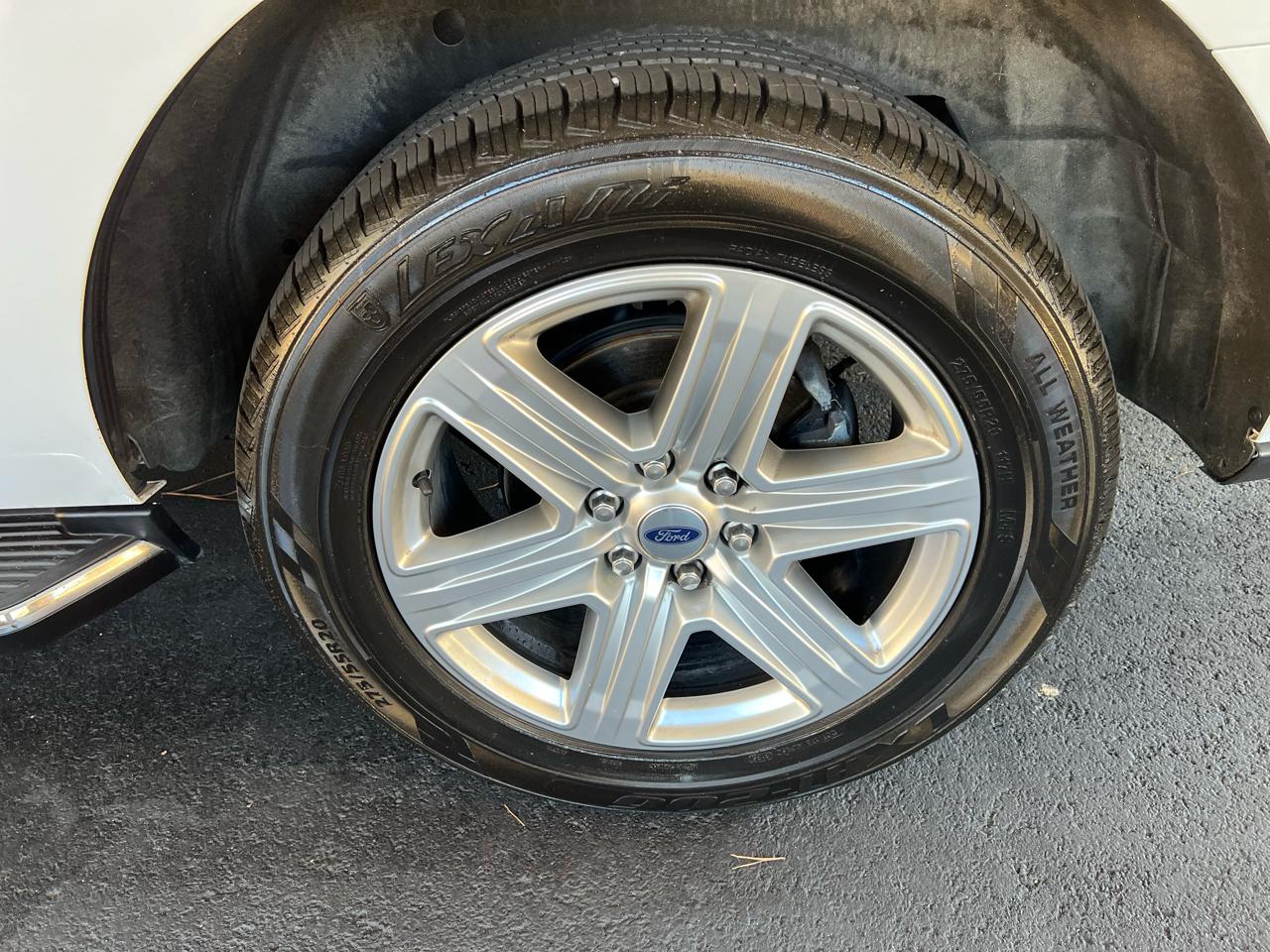 Ford Expedition XLT 2020