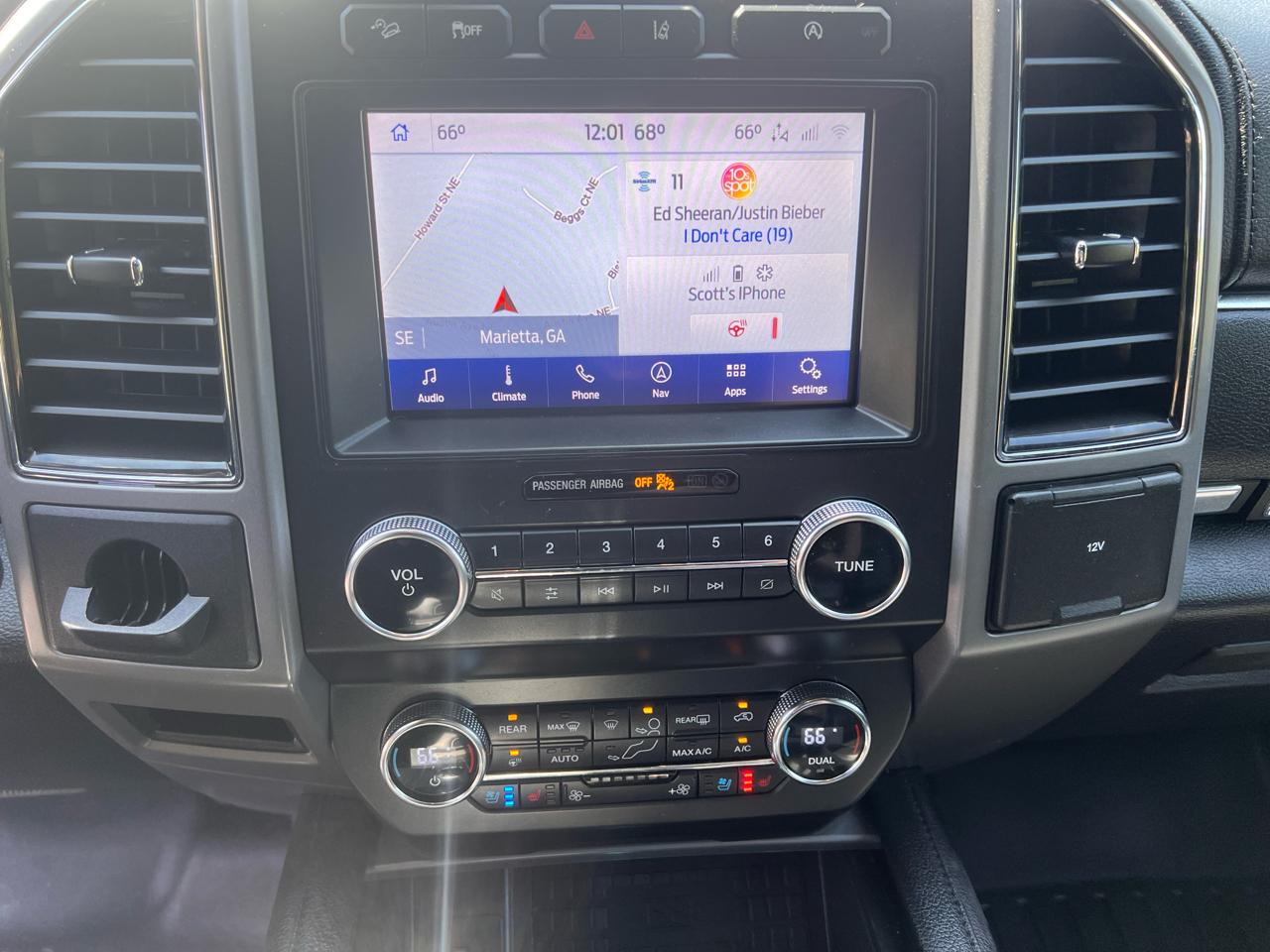 Ford Expedition XLT 4WD 2020