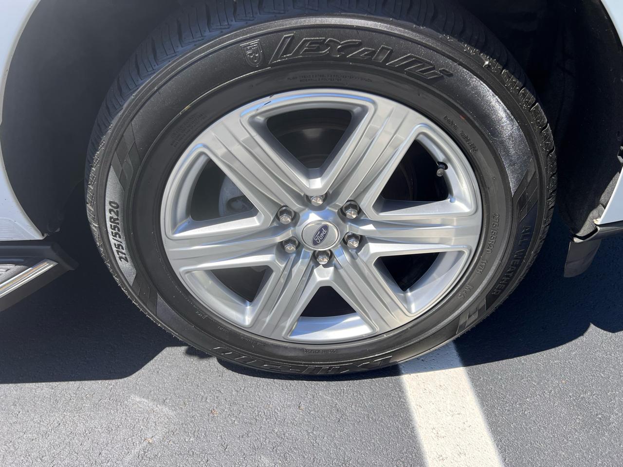 Ford Expedition XLT 4WD 2020