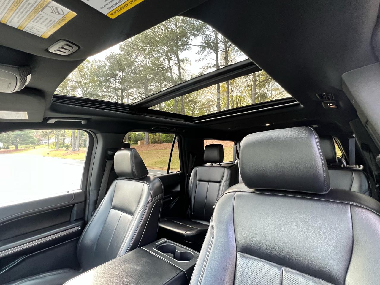 Ford Expedition  2021