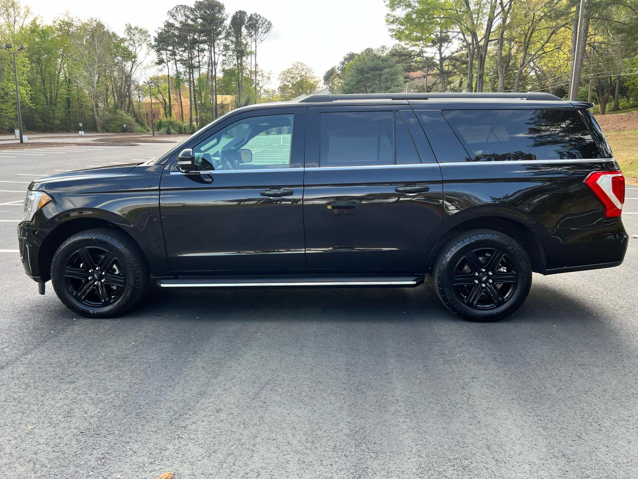 Ford Expedition  2021