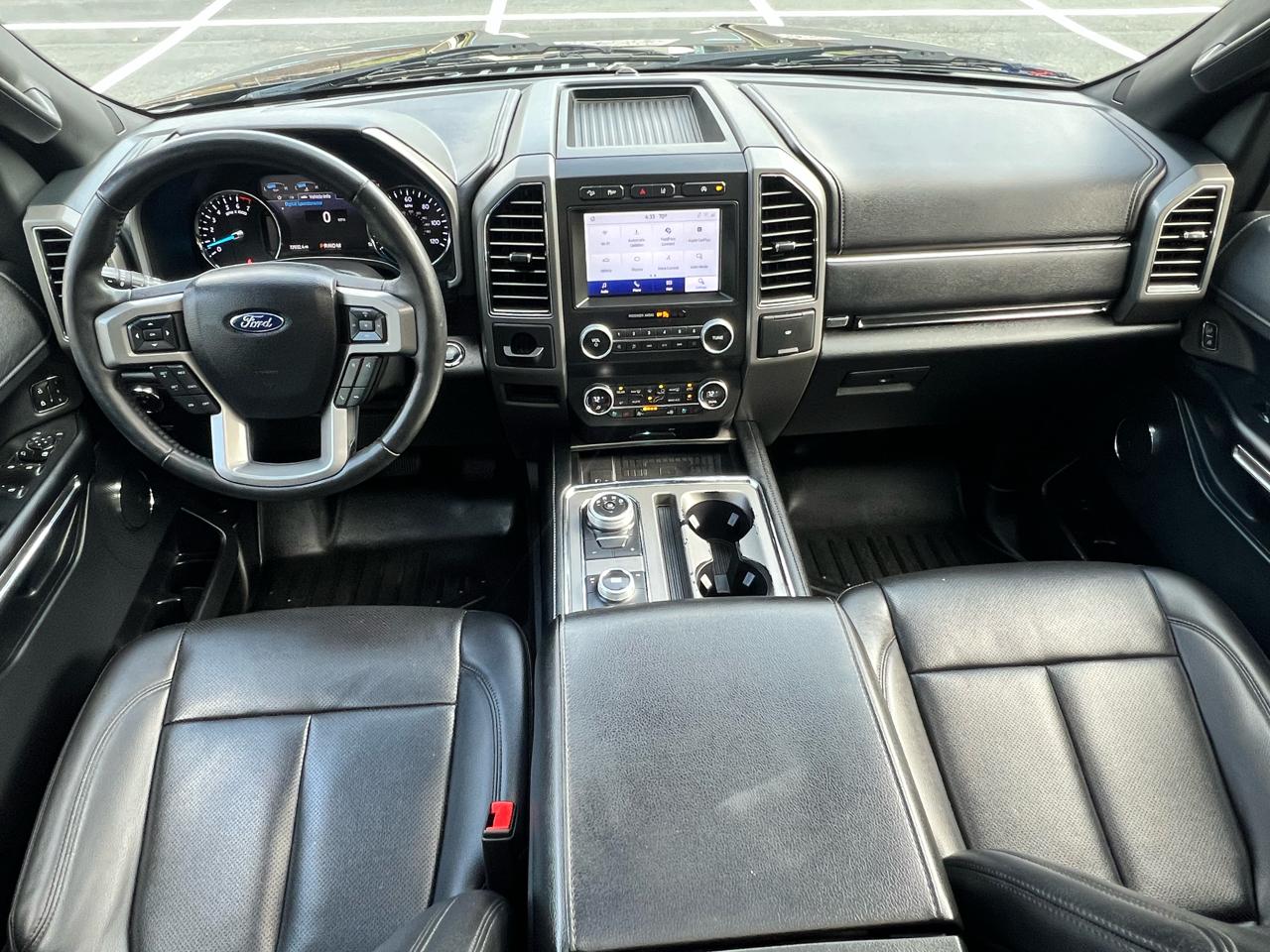 Ford Expedition  2021