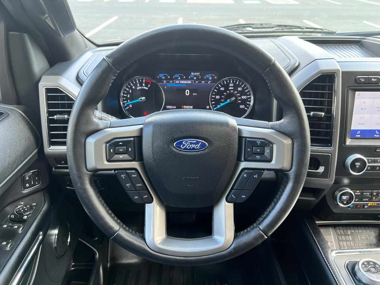 Ford Expedition  2021