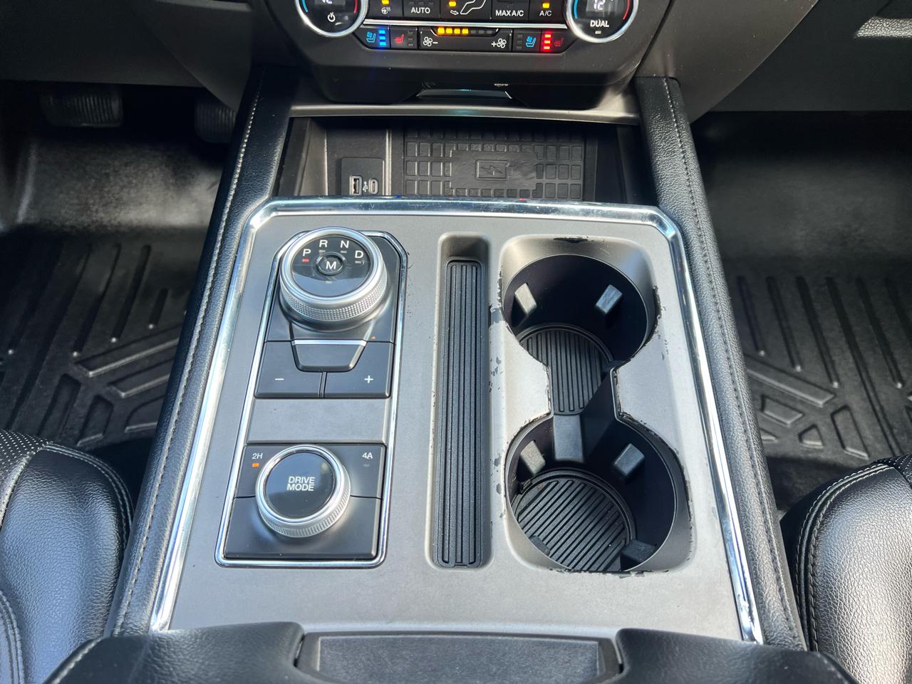 Ford Expedition  2021