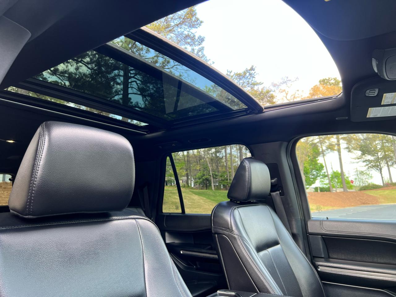 Ford Expedition  2021