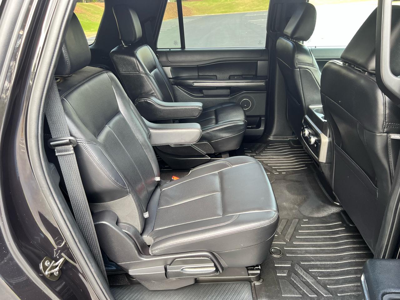 Ford Expedition  2021