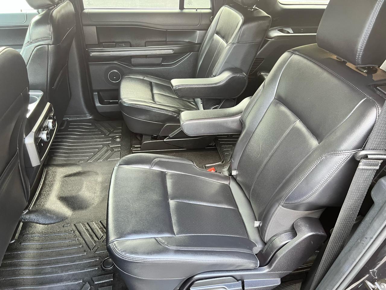 Ford Expedition  2021