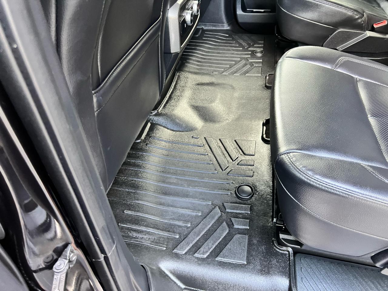 Ford Expedition  2021