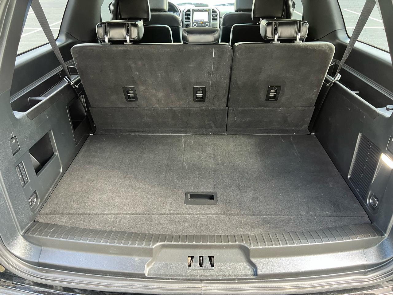 Ford Expedition  2021