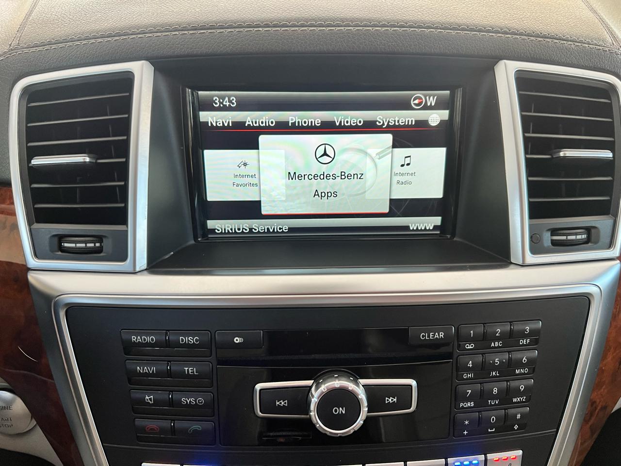 Mercedes-Benz GL-Class GL550 4MATIC 2014