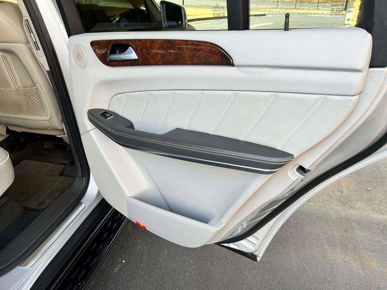 Mercedes-Benz GL-Class GL550 4MATIC 2014