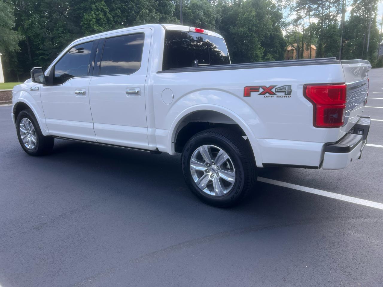 Ford F-150 Platinum 4WD SuperCrew 5.5' Box 2018