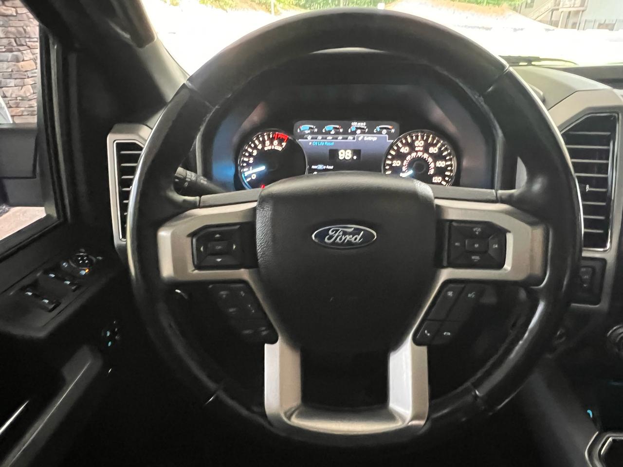 Ford F-150 Platinum 4WD SuperCrew 5.5' Box 2018