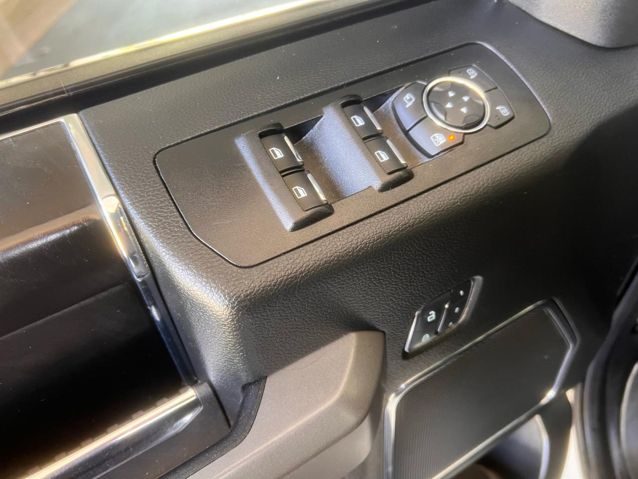 Ford F-150 Platinum 4WD SuperCrew 5.5' Box 2018
