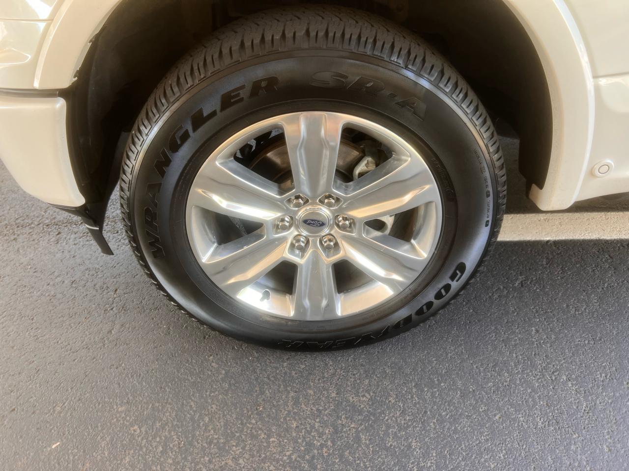 Ford F-150 Platinum 4WD SuperCrew 5.5' Box 2018