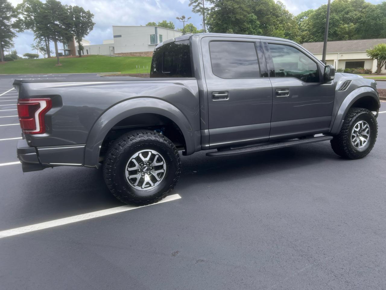 Ford F-150 Raptor SuperCrew 4WD 2018