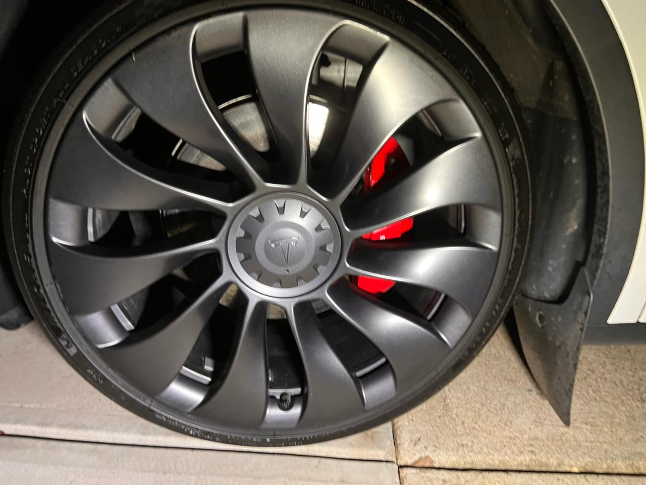 Tesla Model Y Performance AWD 2023