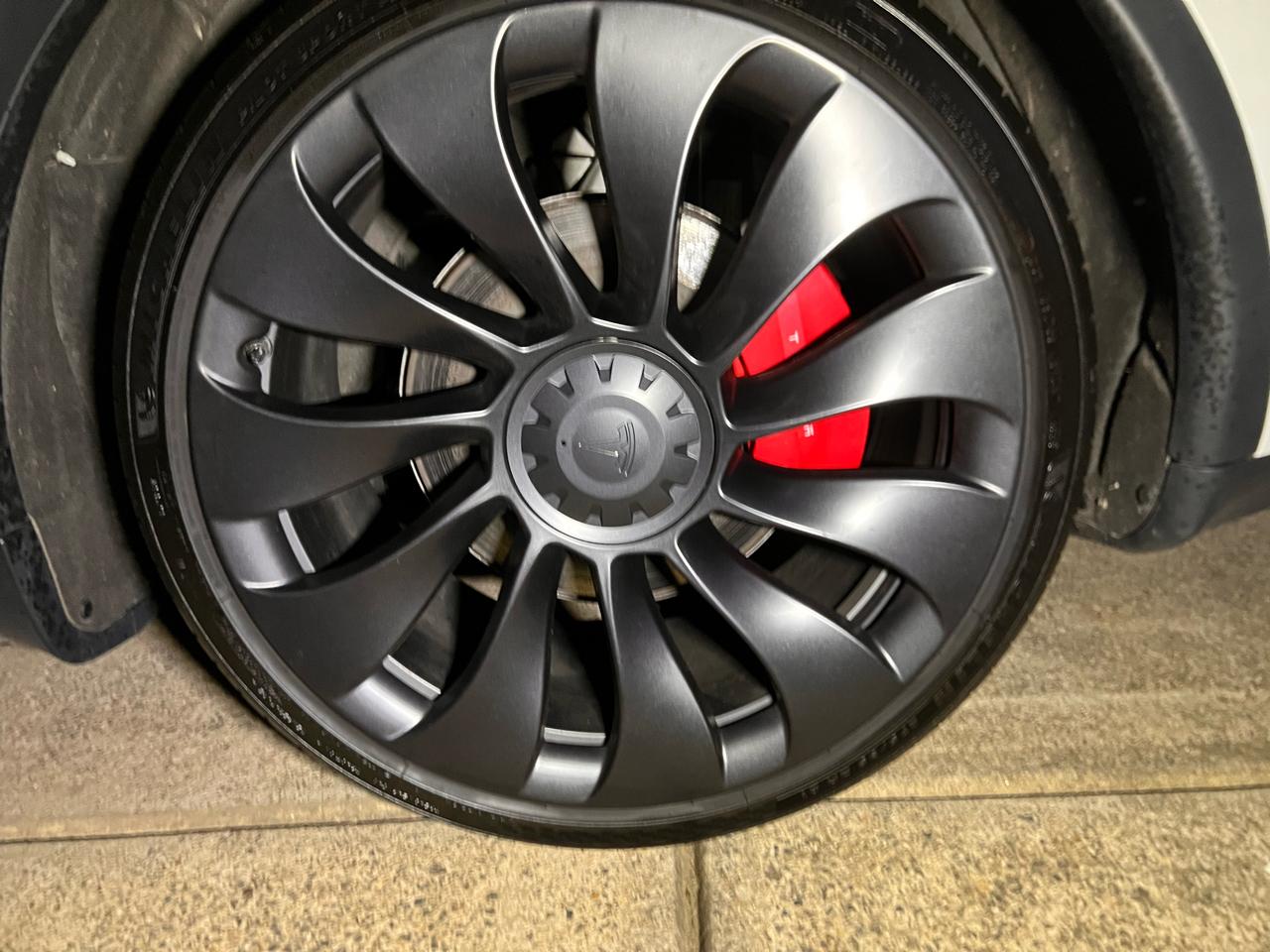 Tesla Model Y Performance AWD 2023