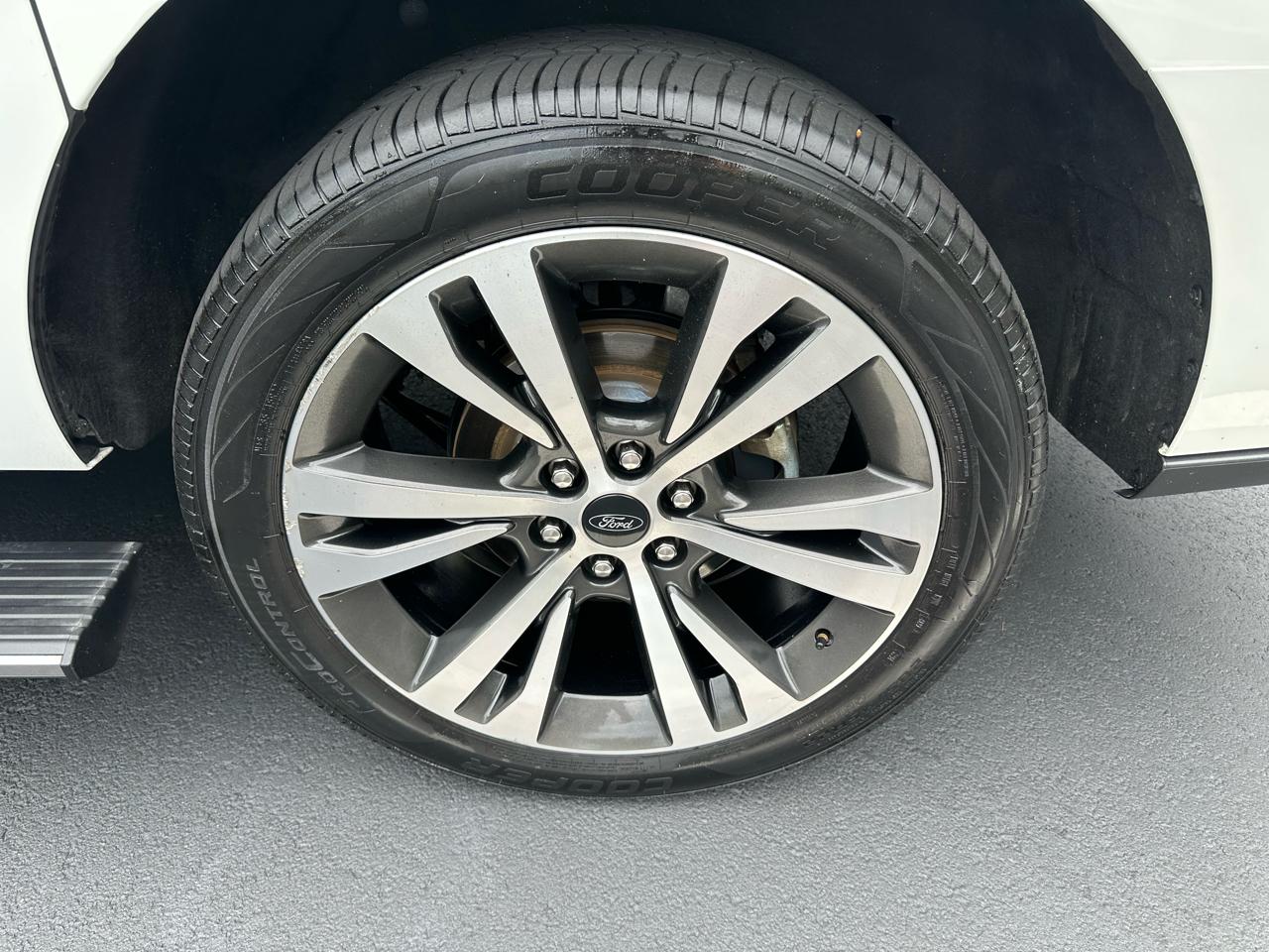Ford Expedition MAX Limited 2WD 2020