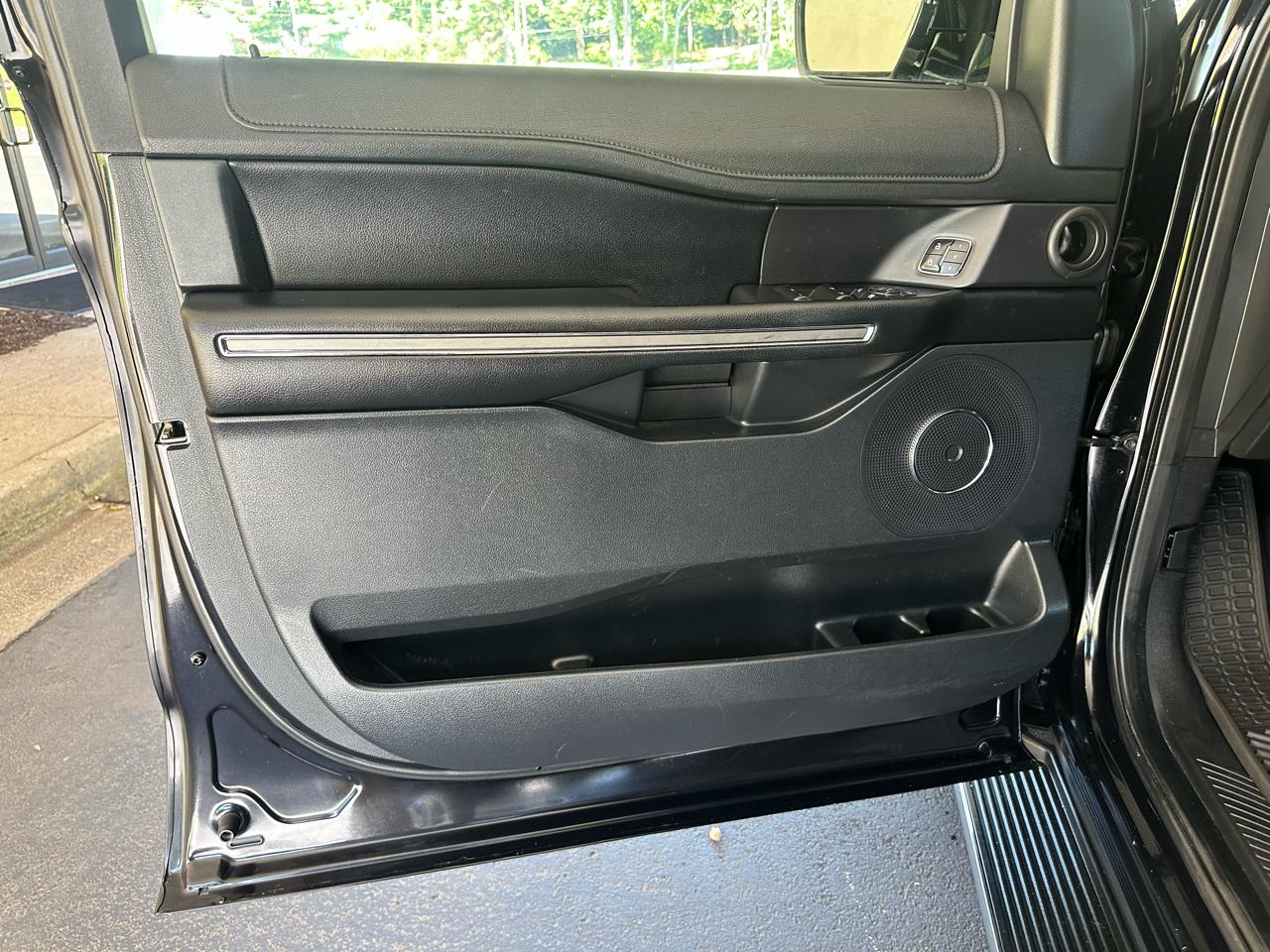 2021 Ford Expedition XLT - Photo 18