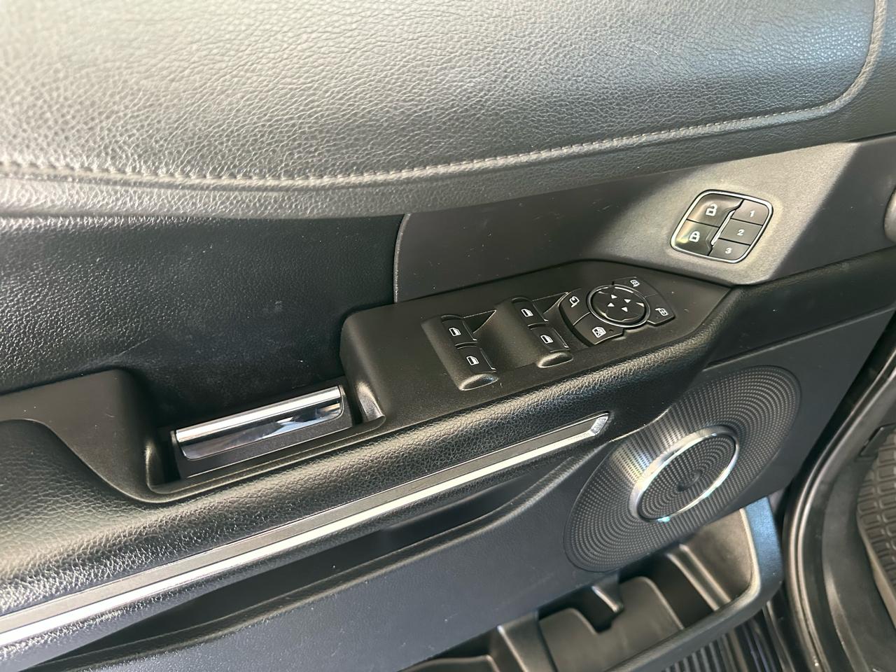 2021 Ford Expedition XLT - Photo 19