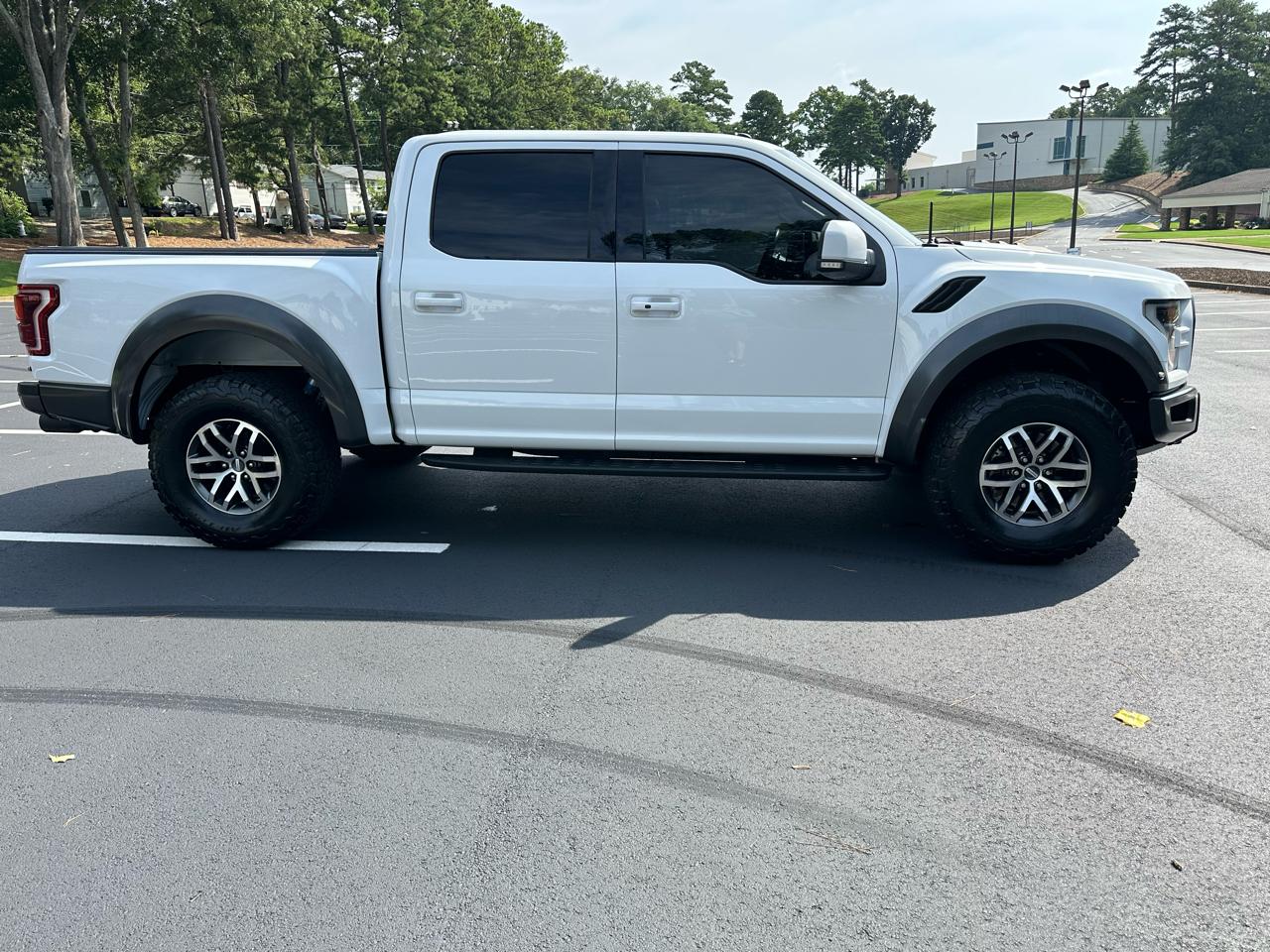 Ford F-150 Raptor SuperCrew 4WD 2017