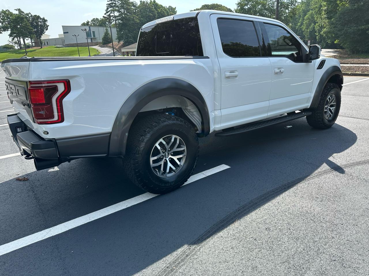 Ford F-150 Raptor SuperCrew 4WD 2017