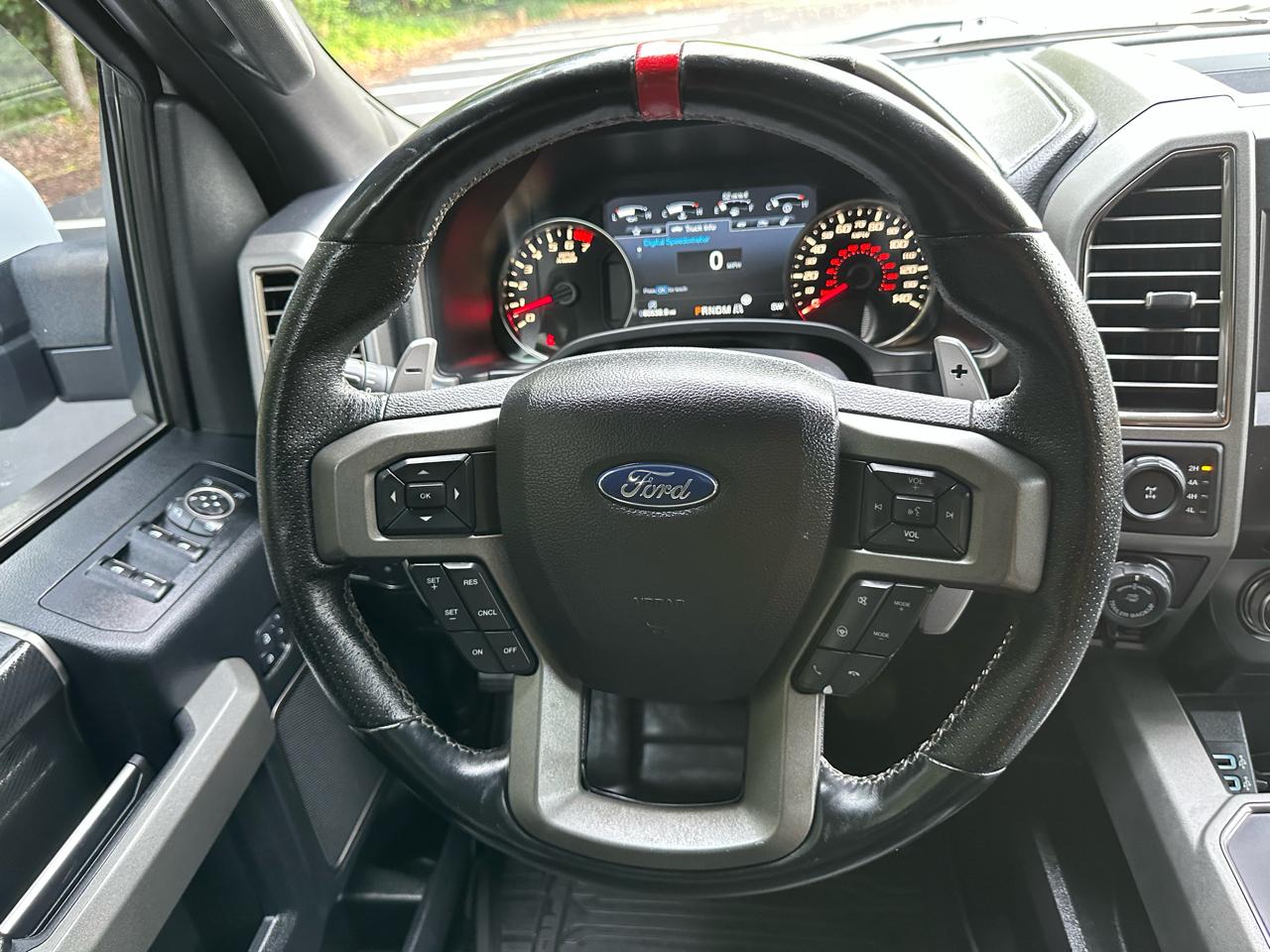 Ford F-150 Raptor SuperCrew 4WD 2017