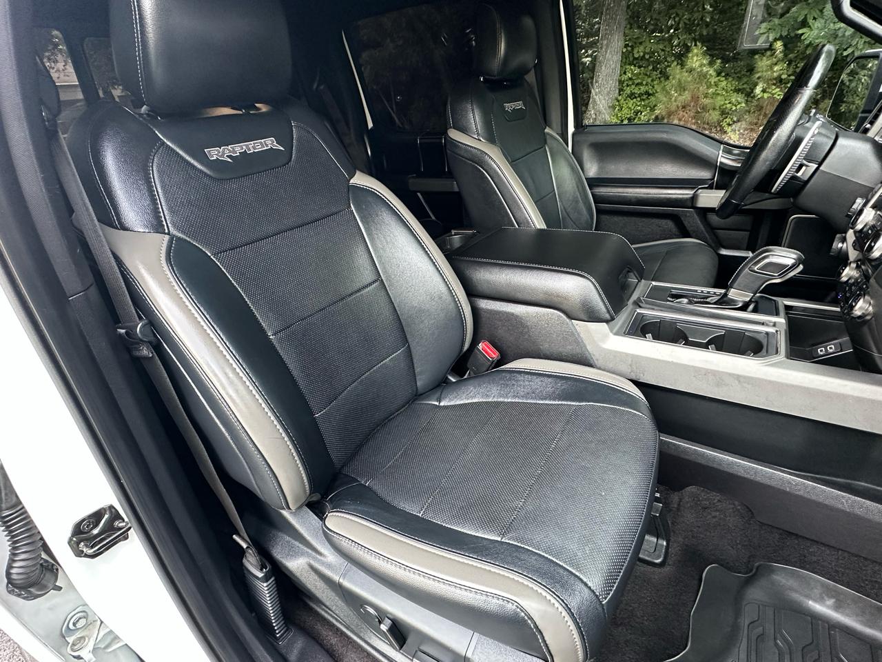 Ford F-150 Raptor SuperCrew 4WD 2017