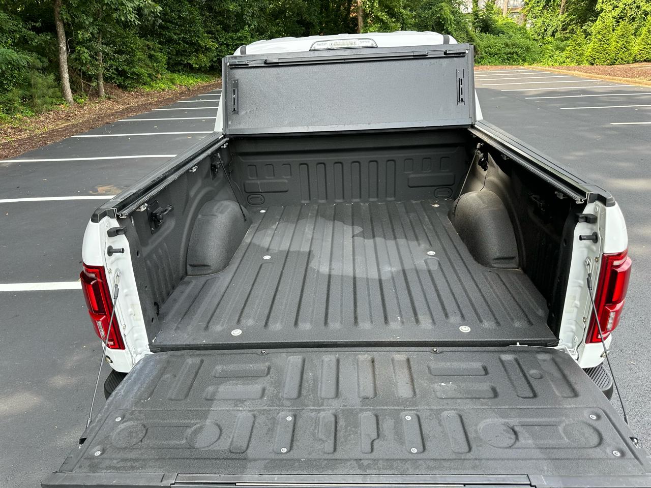 Ford F-150 Raptor SuperCrew 4WD 2017