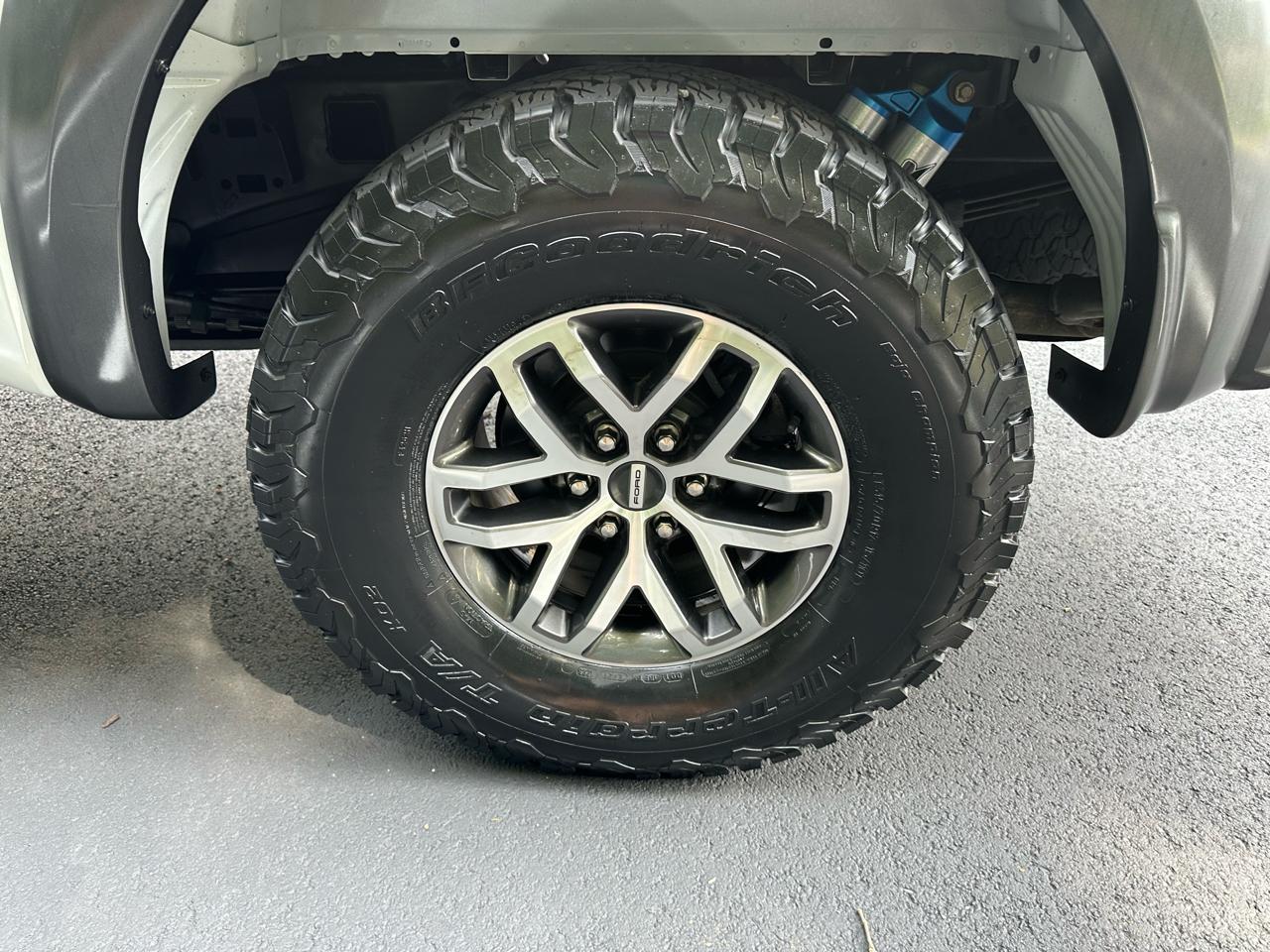 Ford F-150 Raptor SuperCrew 4WD 2017