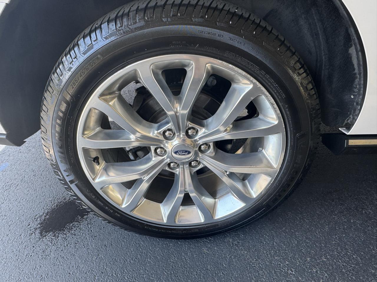 Ford Expedition Limited 2WD 2019