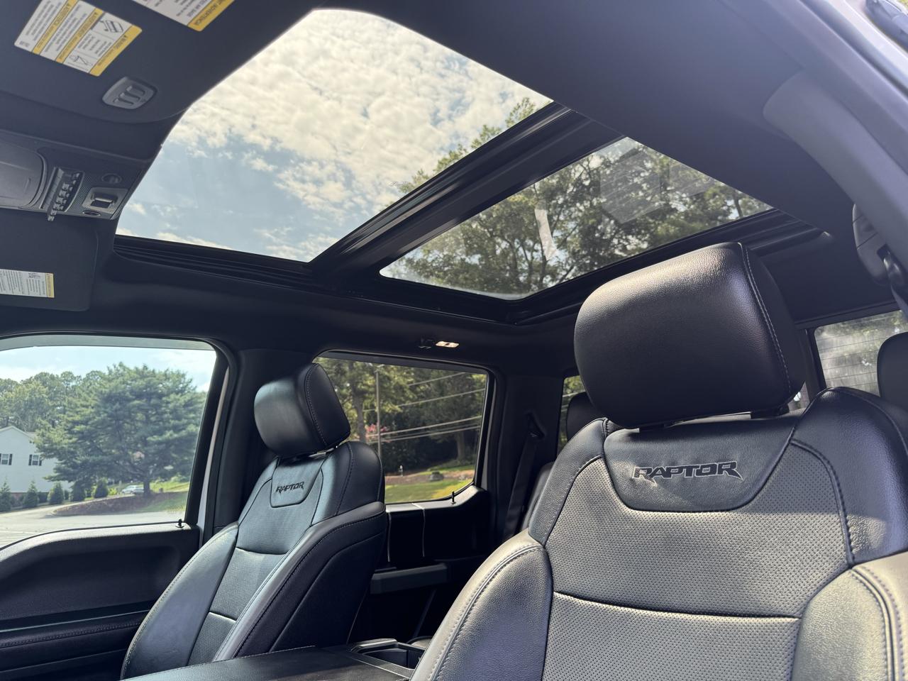 Ford F-150 SVT Raptor SuperCrew 5.5-ft. Bed 4WD 2018