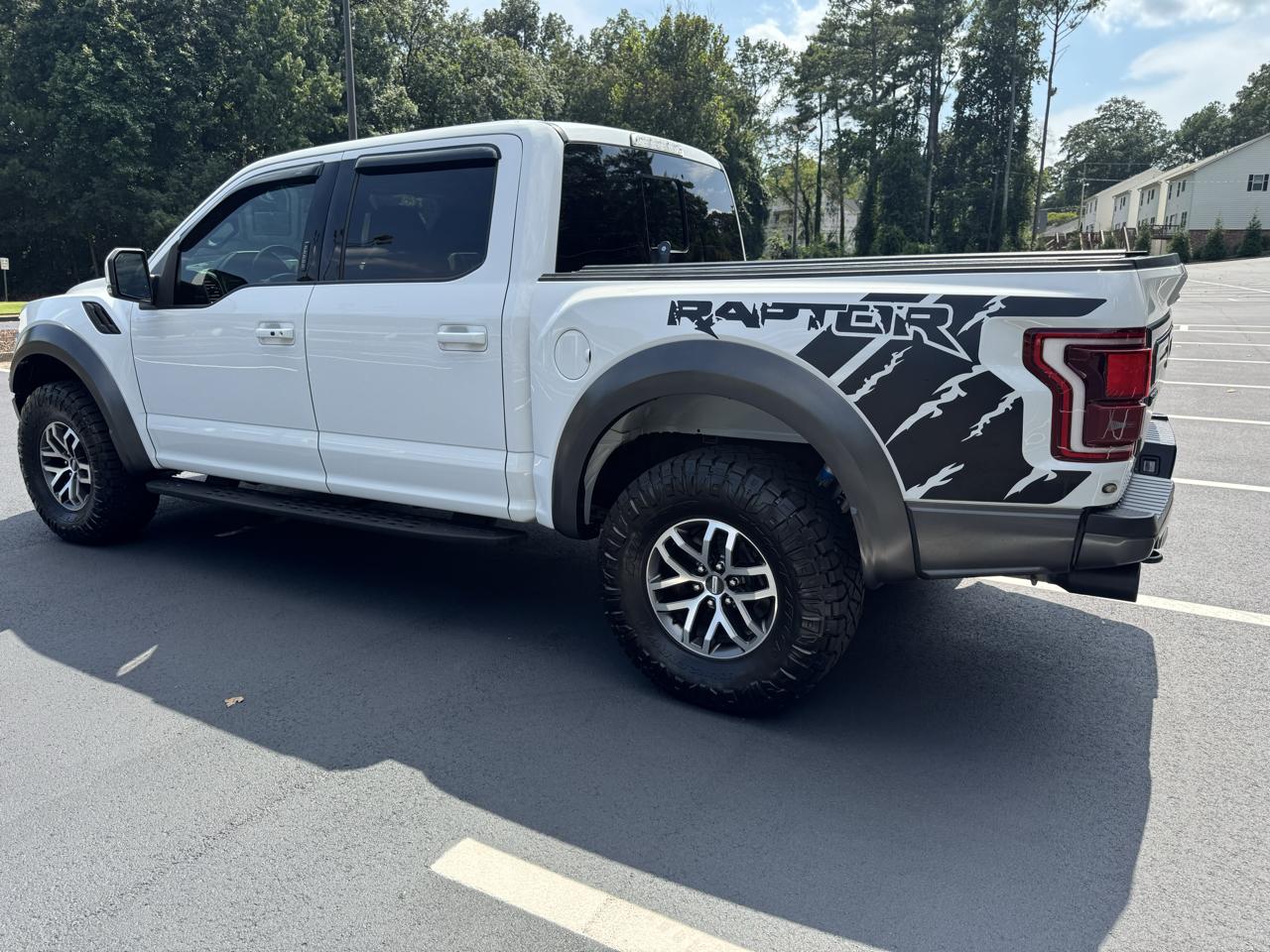 Ford F-150 SVT Raptor SuperCrew 5.5-ft. Bed 4WD 2018