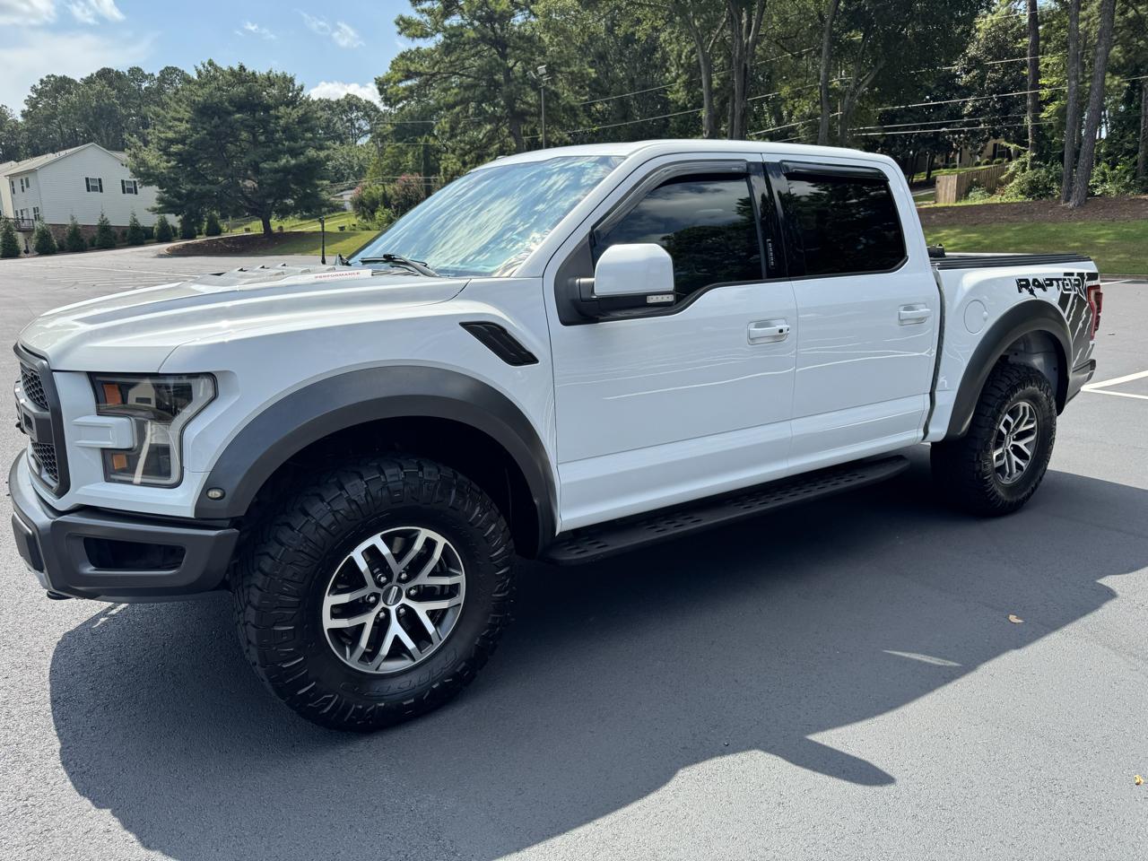 Ford F-150 SVT Raptor SuperCrew 5.5-ft. Bed 4WD 2018