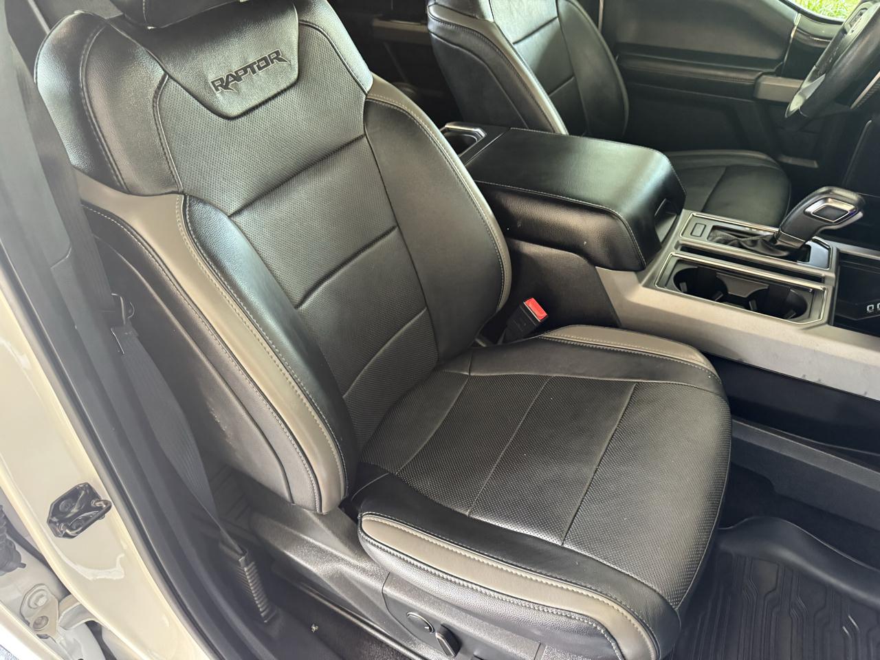 Ford F-150 SVT Raptor SuperCrew 5.5-ft. Bed 4WD 2018