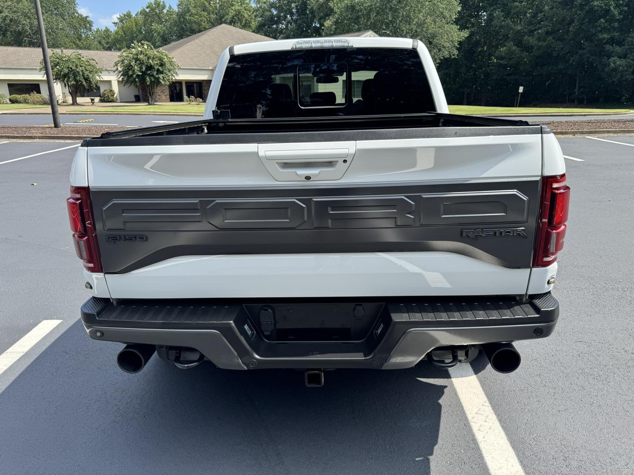 Ford F-150 SVT Raptor SuperCrew 5.5-ft. Bed 4WD 2018